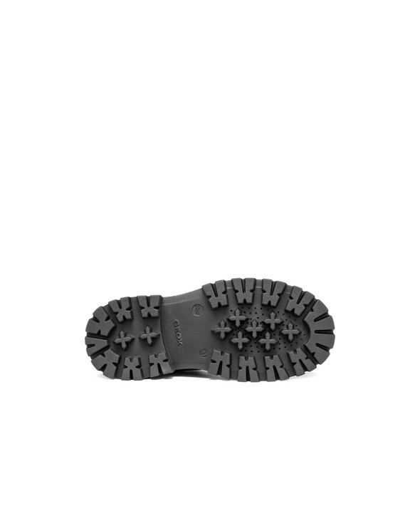 J Maquinnens Girl 
