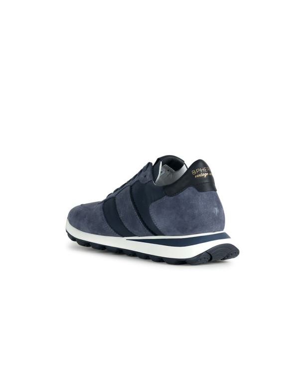 U Spherica Vseries